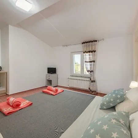 Lavander 3 Private With Bathroom And Balcony