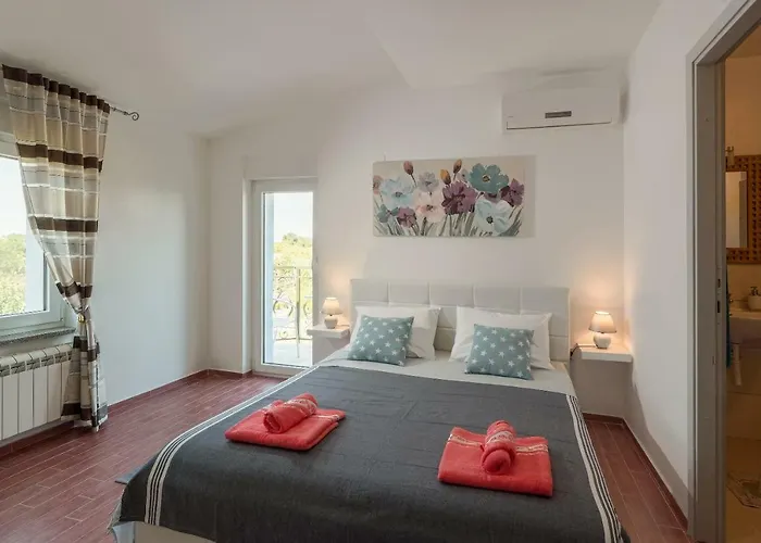 Lavander 3 Private With Bathroom And Balcony Konukevi 3*